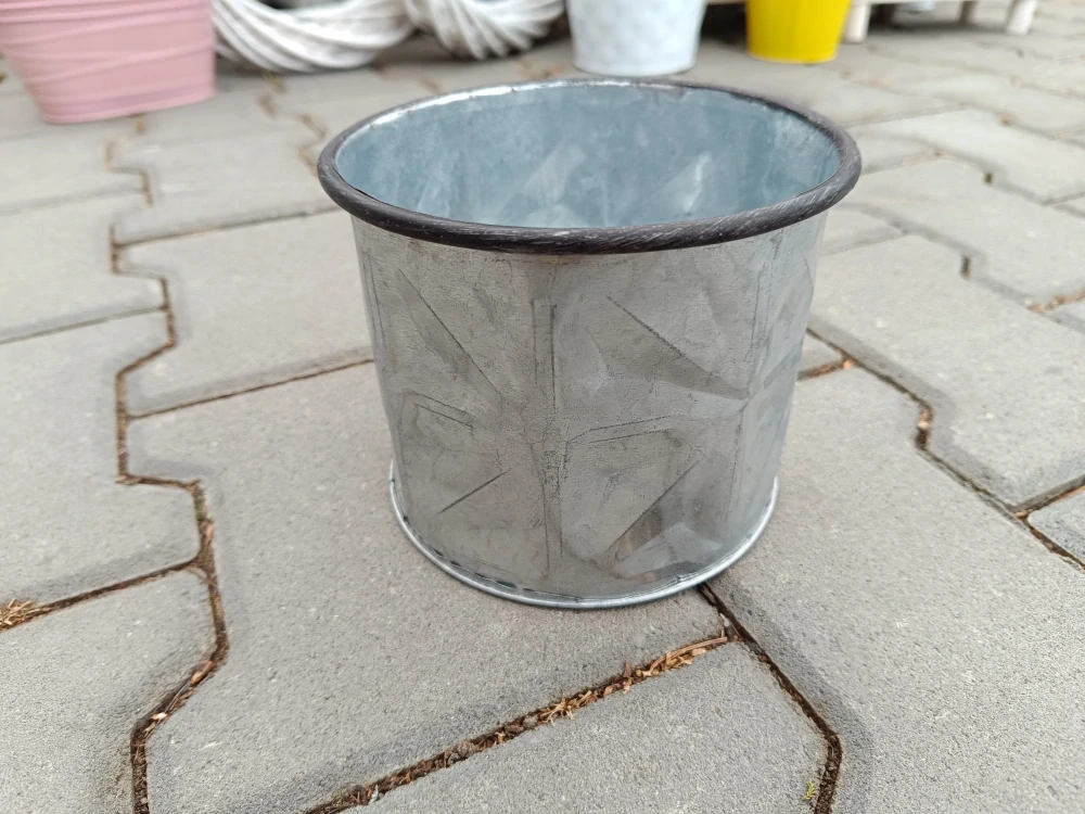 Obal na květináč plech 19cm kulatý perforovaný