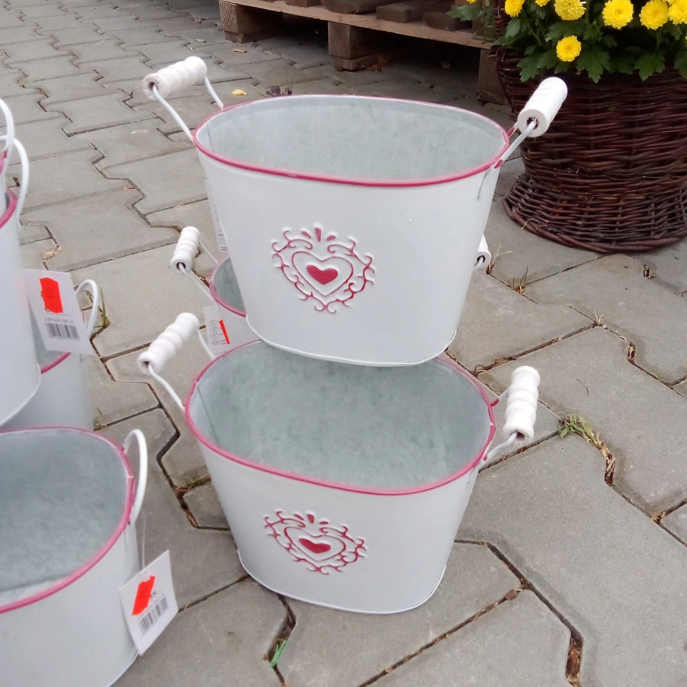Dekorativní kyblík - plech 18cm - ovál srdce