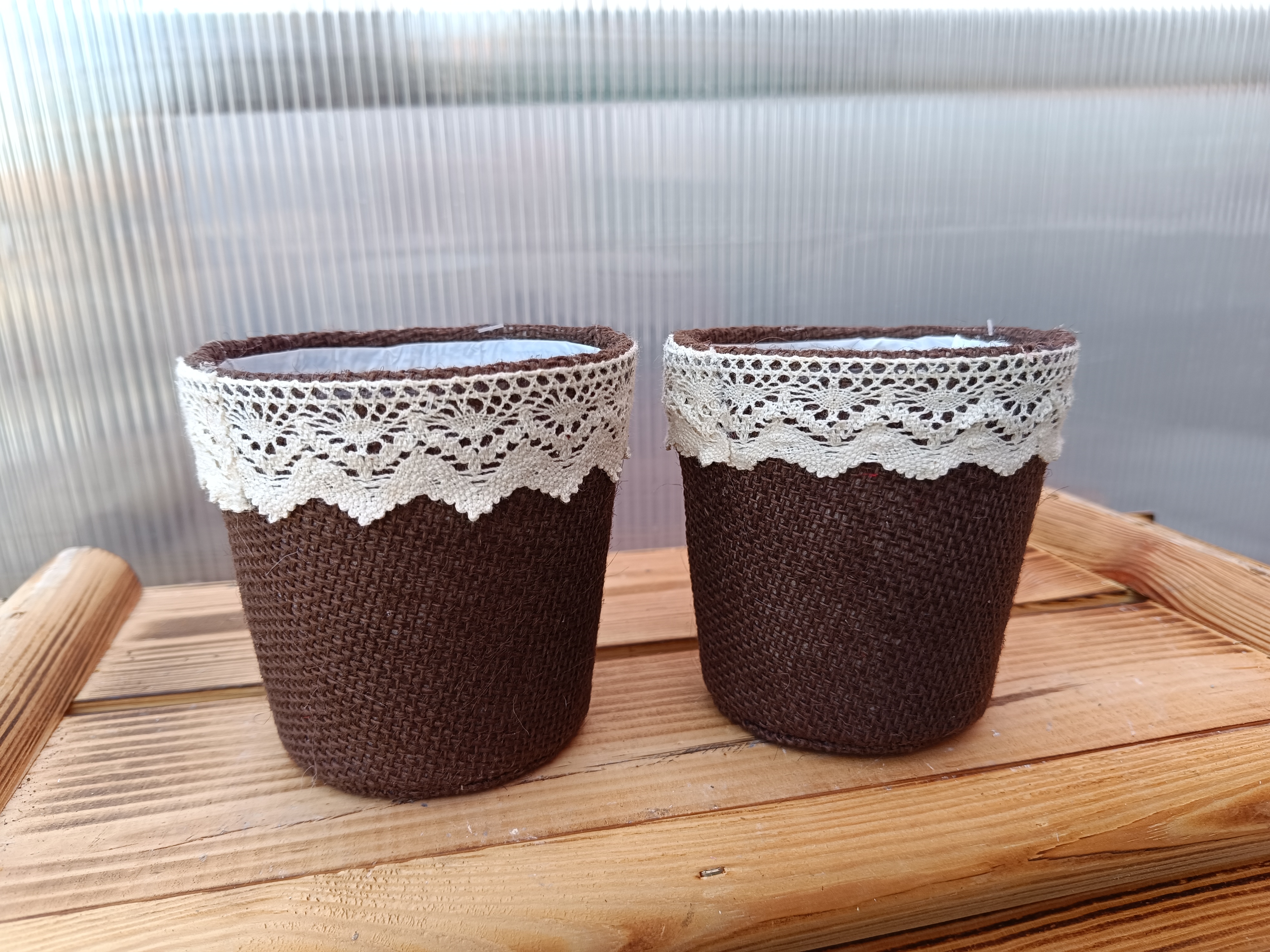 Obal na květináč - juta krajka - hnědá 11cm
