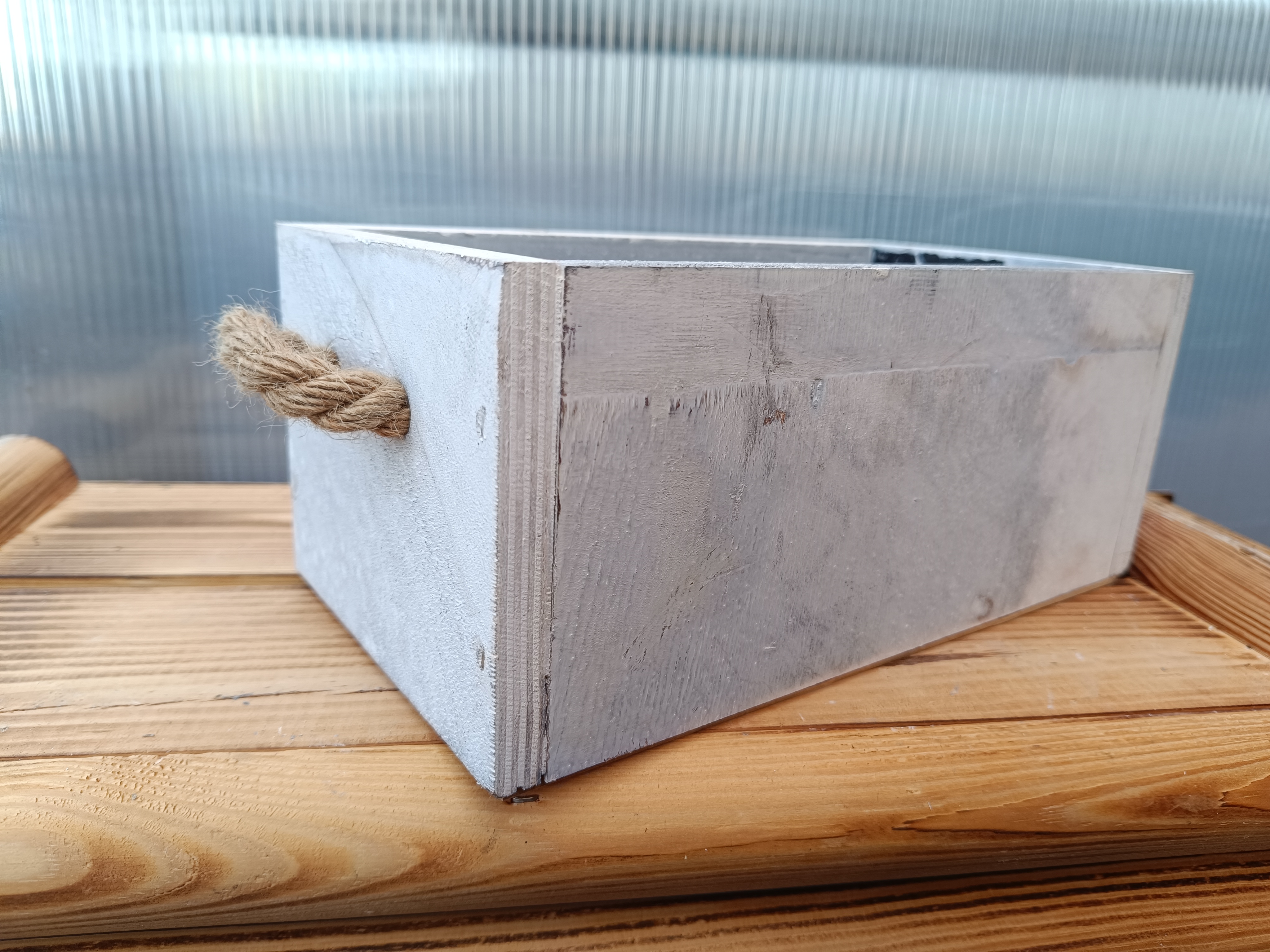 Dřevěný dekorační truhlík - šuplík bílý 25x14cm