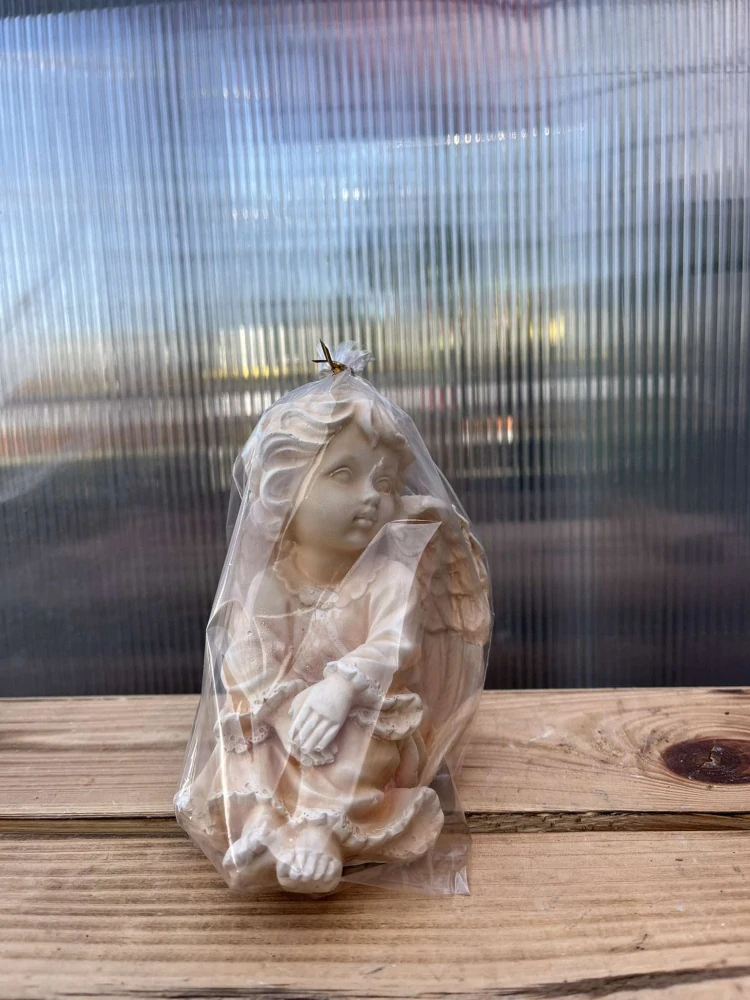 Andělíček - sádrová figurka v.13cm krémová 
