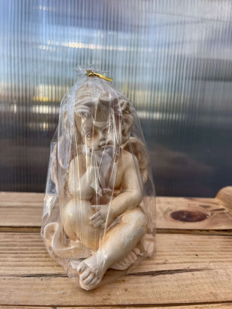 Andělíček - sádrová figurka v. 14.5cm krémová
