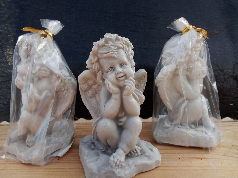Andělíček - sádrová figurka v.9cm šedá