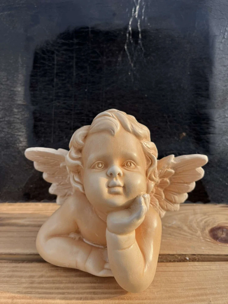 Andělíček - sádrová figurka v.15cm krémová 