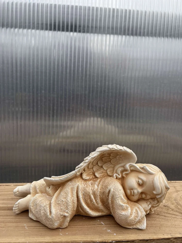 Andělíček - sádrová figurka v.8cm krémová 