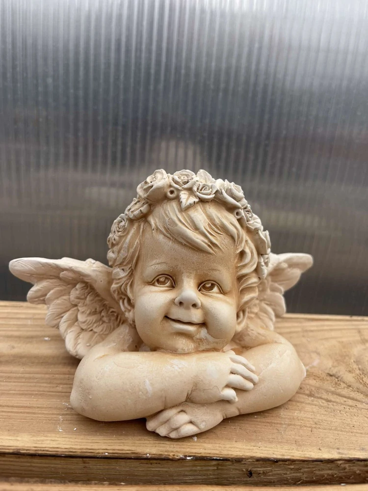 Andělíček - sádrová figurka v.10cm krémová 