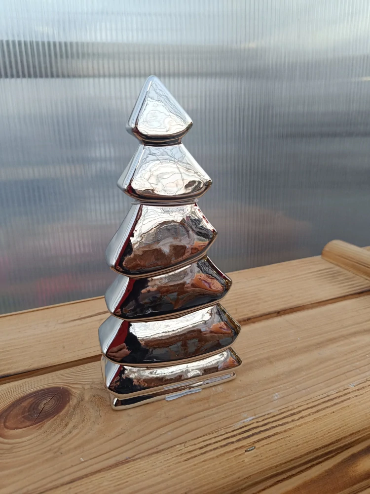 Keramický stromeček - stříbrný lesklý - 18cm