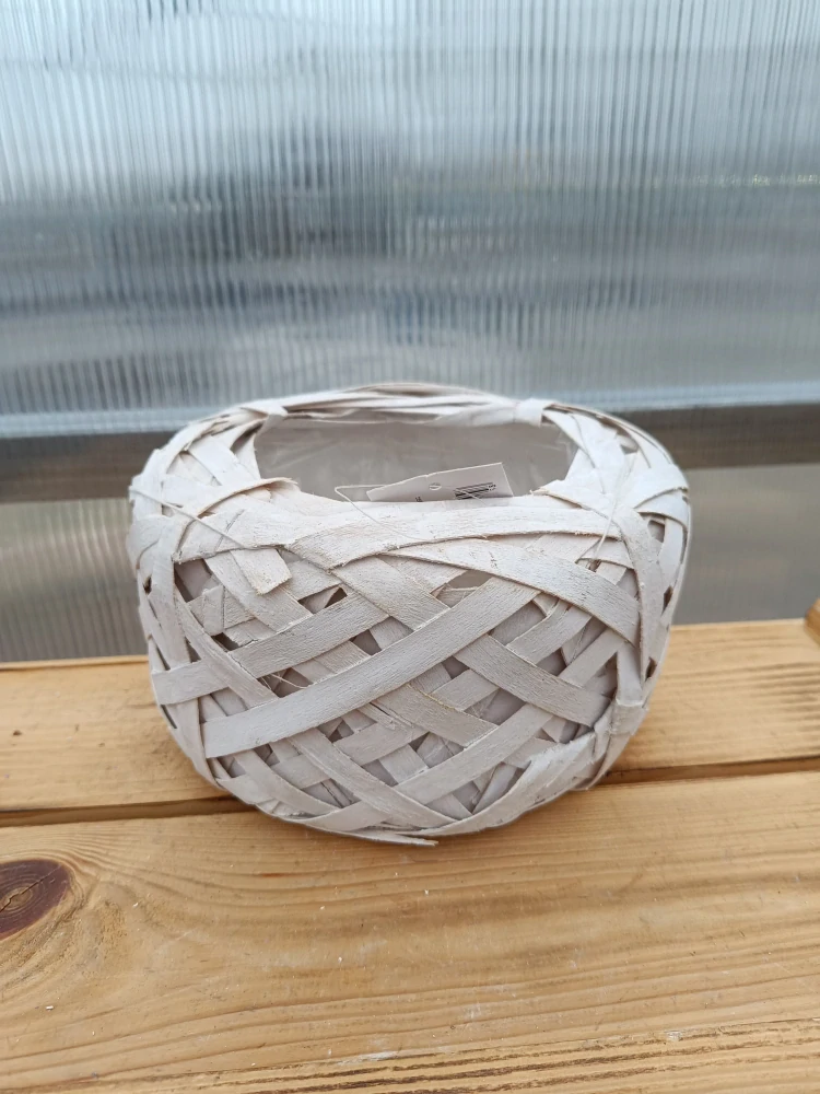 Proutěný květináč bílý 19x10cm 