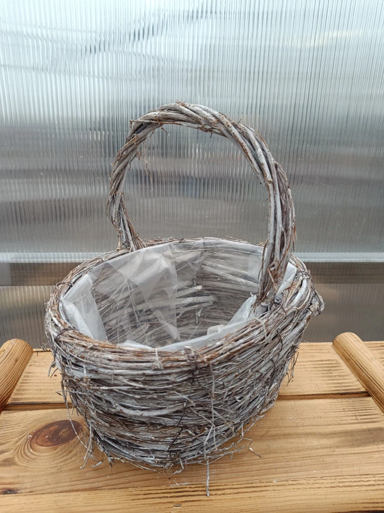 Proutěný košík - bílý 26x21x27cm