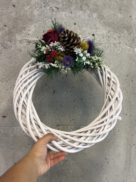 Dekorativní věnec s ozdobou 34cm