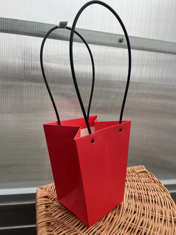 Dárková taška kabelka červená  41x17cm