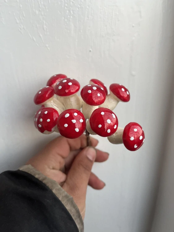 Dekorační větvičky muchomůrky červené   12cm