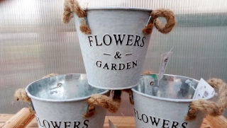 Dekorativní kyblík - plech 13cm Flowers&Gardens - bílý