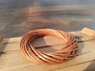 Ratanový věneček světlý 15cm