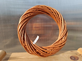 Ratanový věneček světlý 26cm