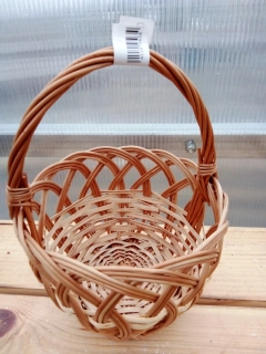 Proutěný košík - přírodní  14x19cm