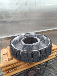 Dřevěný dekorační truhlík  kulatý -řez stromu- šedá 38x10cm