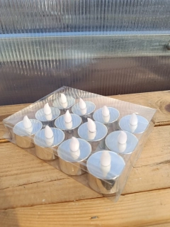 Led svíčky čajové stříbrné 4cm 12ks/bal