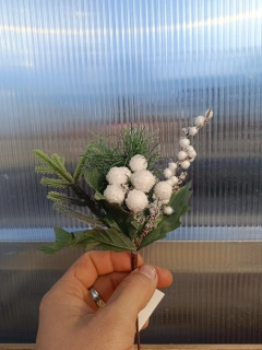 Dekorační větvička -bíle bobule-  zasněžená - umělá 23cm 