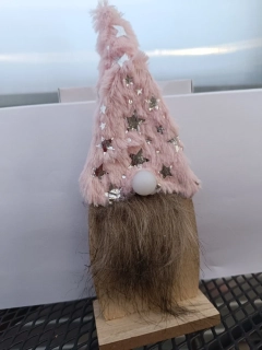 Dřevěný  skřítek na  baterky růžový s hvězdou- 25cm 