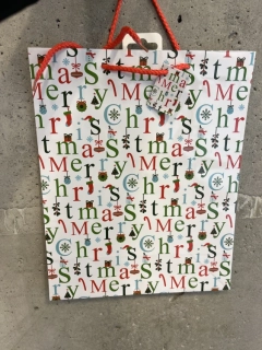 Dárková taška - bílá Merry Christmas  - 26x32cm