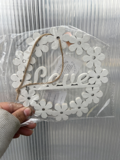 Koule s nápisem Love k zavěšení 15cm